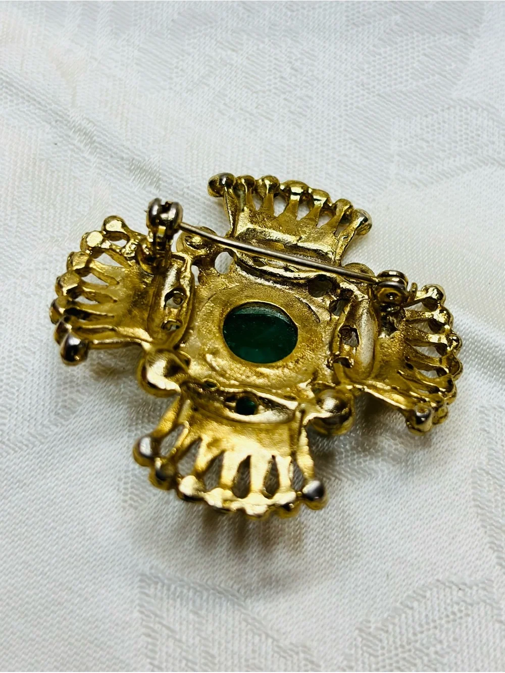 Vintage 60s Maltese Cross Brooch Green Gold
